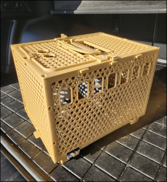 2 Bird Economy Transport Crate - Plastic, Collapsible & Compact